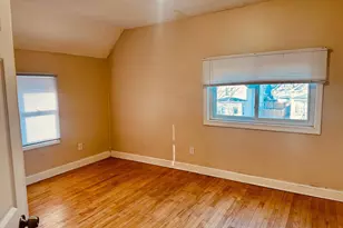 246 Sidney St E, Saint Paul, MN 55107 - Photo 10