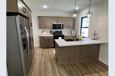 309 Central Avenue S, Geneva, MN 56035 - Photo 6