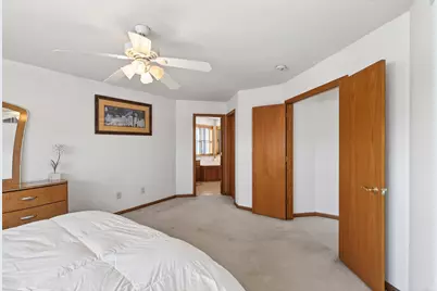 9727 Linden Avenue N, Brooklyn Park, MN 55443 - Photo 28