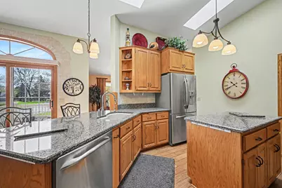 1723 Donegal Drive, Woodbury, MN 55125 - Photo 12