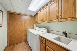 1723 Donegal Dr, Woodbury, MN 55125 - Photo 20