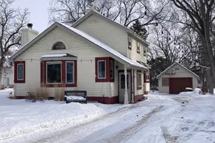 1127 Campbell Ave, Detroit Lakes, MN 56501 - Photo 2