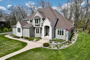 1417 Cougar Ct, Sartell, MN 56377 - Photo 2