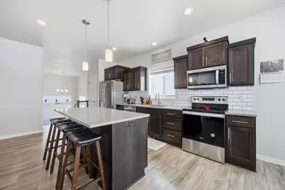 2551 72nd Avenue S, Fargo, ND 58104 - Photo 4