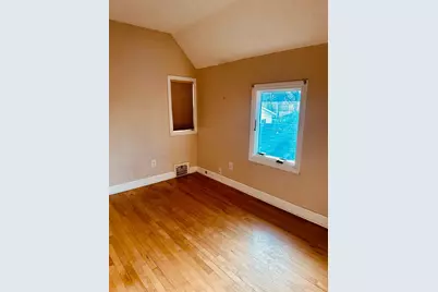 246 Sidney Street E, Saint Paul, MN 55107 - Photo 12