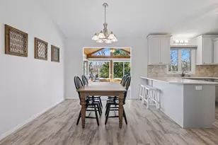 9844 Cavell Cir, Bloomington, MN 55438 - Photo 8