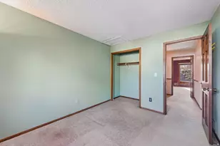 812 Oriole Ln, Chaska, MN 55318 - Photo 36