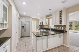 812 Oriole Ln, Chaska, MN 55318 - Photo 14