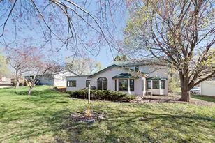812 Oriole Ln, Chaska, MN 55318 - Photo 44
