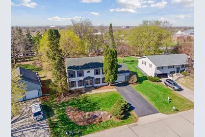 812 Oriole Lane, Chaska, MN 55318 - Photo 46