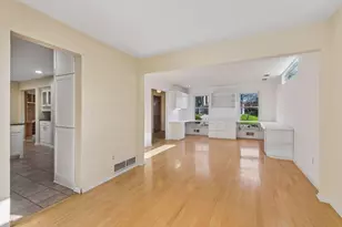 812 Oriole Ln, Chaska, MN 55318 - Photo 12