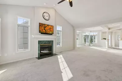 2437 Skyline Drive, Bloomington, MN 55425 - Photo 14