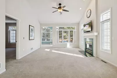 2437 Skyline Drive, Bloomington, MN 55425 - Photo 12