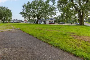 1425 4th St NW, Faribault, MN 55021 - Photo 6