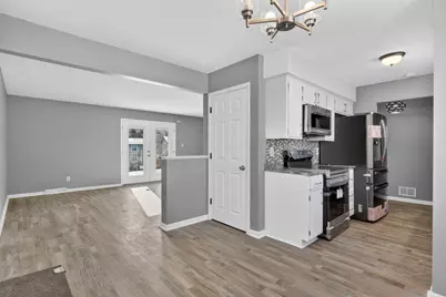 8941 48th Avenue N, New Hope, MN 55428 - Photo 2