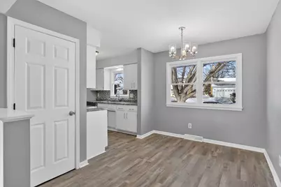 8941 48th Avenue N, New Hope, MN 55428 - Photo 4