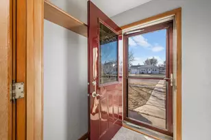 315 E 12th St, Blue Earth, MN 56013 - Photo 2