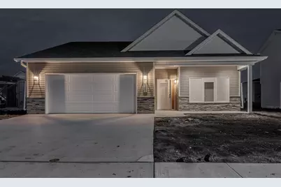 1897 19th Avenue N, Wahpeton,  58075 - Photo 1