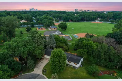 7329 Ridgeway Road, Golden Valley, MN 55427 - Photo 4