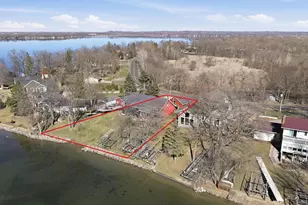 290 Shorewood Dr, Detroit Lakes, MN 56501 - Photo 2
