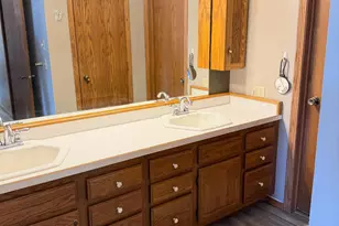 820 3rd St SE, Elbow Lake, MN 56531 - Photo 8