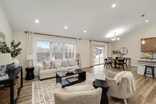 15110 Eileen Cir, Burnsville, MN 55306 - Photo 4