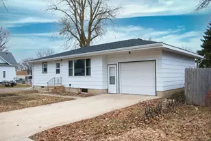 124 3rd Ave S, Brownton, MN 55312 - Photo 1