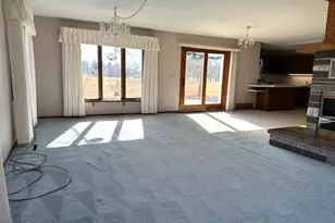 105 Buckeye Dr, Montevideo, MN 56265 - Photo 4