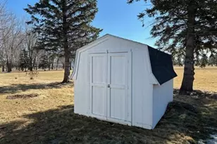 105 Buckeye Dr, Montevideo, MN 56265 - Photo 30