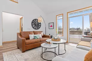 611 Spruce Dr, Hudson, WI 54016 - Photo 4