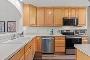 611 Spruce Dr, Hudson, WI 54016 - Photo 12