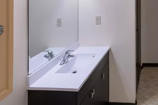 1181 Edgcumbe Rd, Saint Paul, MN 55105 - Photo 8