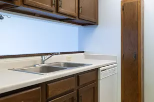 1181 Edgcumbe Rd, Saint Paul, MN 55105 - Photo 12