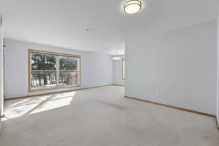 2496 County Rd C2 W, Roseville, MN 55113 - Photo 8