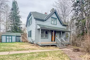 302 River Bluff Ave, Sandstone, MN 55072 - Photo 2
