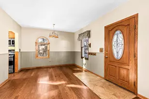 302 River Bluff Ave, Sandstone, MN 55072 - Photo 4