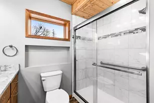 302 River Bluff Ave, Sandstone, MN 55072 - Photo 6