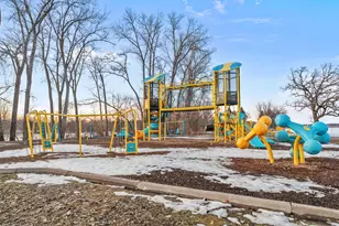 2740 Larch Ln N, Plymouth, MN 55441 - Photo 44