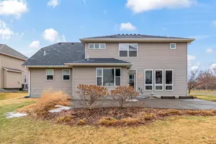 10723 Maple Blvd, Woodbury, MN 55129 - Photo 32