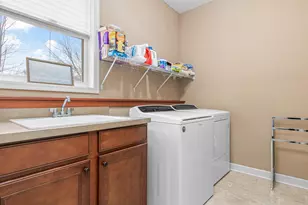 10723 Maple Blvd, Woodbury, MN 55129 - Photo 20