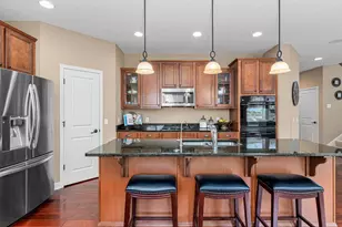 10723 Maple Blvd, Woodbury, MN 55129 - Photo 10