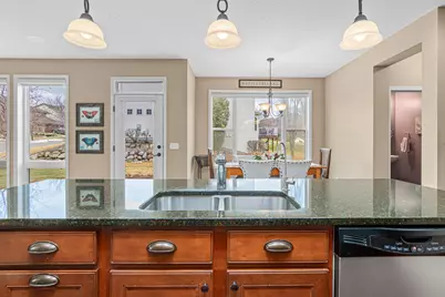 10723 Maple Boulevard, Woodbury, MN 55129 - Photo 12