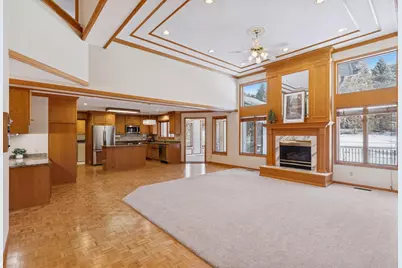 5043 Isle Avenue N, Lake Elmo, MN 55042 - Photo 6