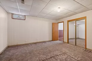 5043 Isle Ave N, Lake Elmo, MN 55042 - Photo 42