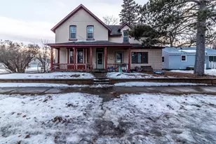 303 4th Ave NE, Saint Cloud, MN 56304 - Photo 2