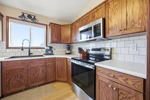 3900 13th St S, Moorhead, MN 56560 - Photo 10