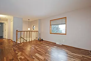 323 Morningside Cir, Saint Paul, MN 55119 - Photo 2