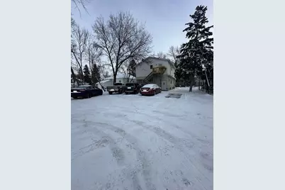 1038 College Street N, Fargo, ND 58102 - Photo 2