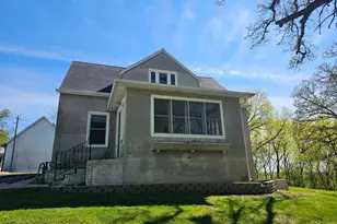 110 Summit Ave, Montevideo, MN 56265 - Photo 1