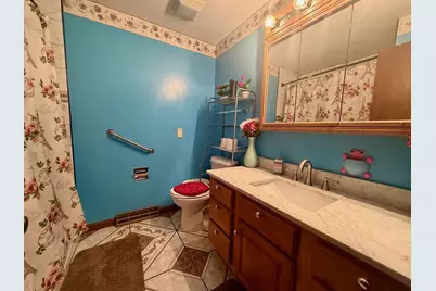 1240 Maplewood Drive, Worthington, MN 56187 - Photo 10